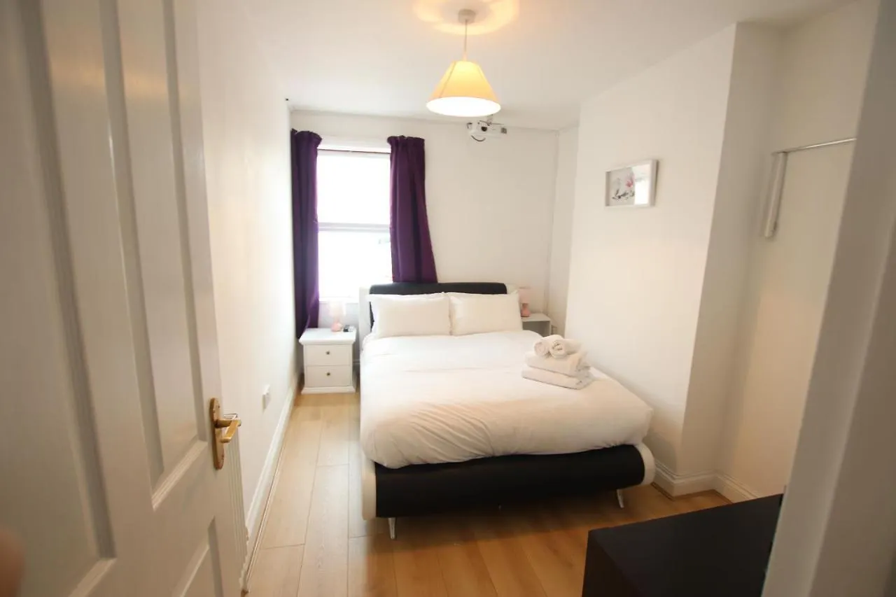 Contemporary 2 Bed Flat In Bristol, Free Parking! Apartment United Kingdom